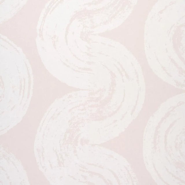Abstract Sample - Schumacher x BACKDROP 1975 Wallpaper in Light Beige For Sale - Image 3 of 5