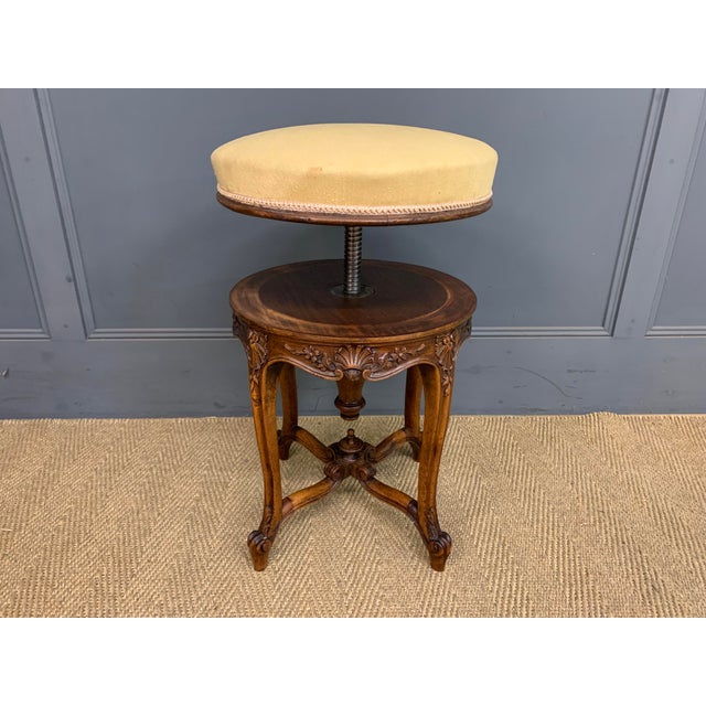 French Adjustable Piano Stool in Walnut, 1875 For Sale - Image 9 of 10