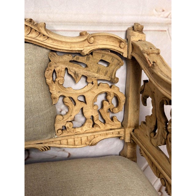 Late 19th Century Antique Venetian Rococo Pierced Bench Settee- Hand Carved Bleached Walnut For Sale - Image 5 of 17
