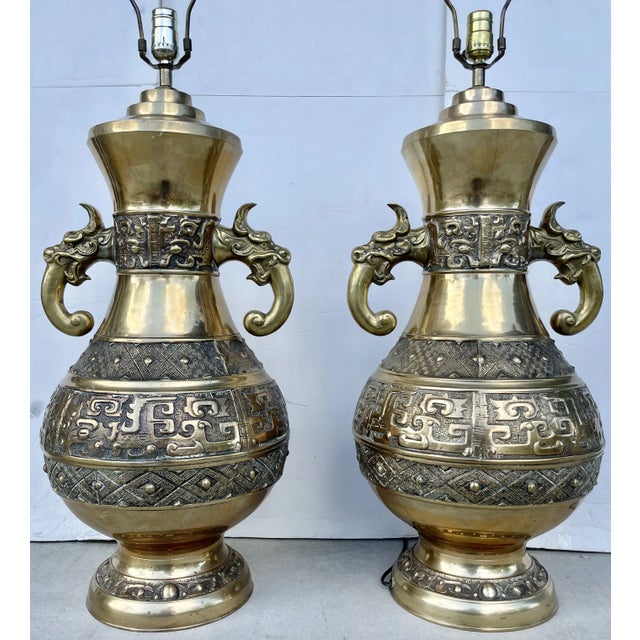 Asian Antique Oversized James Mont/Pepe Mendoza Style Bronze Table Lamps From 70's For Sale - Image 3 of 11
