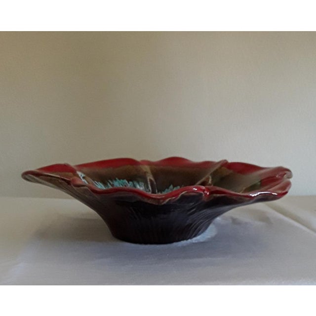 Vintage P and Poppy-Shaped French Ceramic Shell in Adventurous Color Glaze from Vallauris, 1970s For Sale - Image 3 of 7