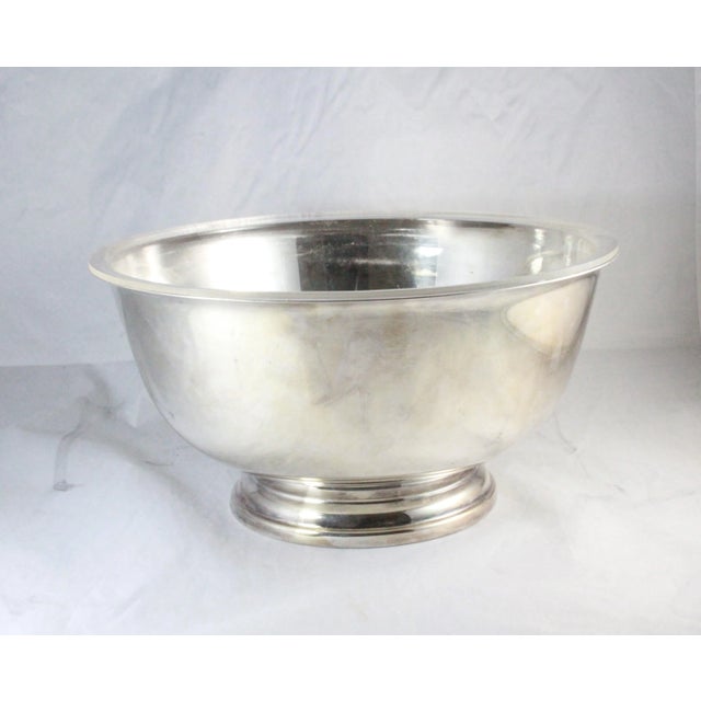Vintage Gorham Silver-plated EP Serving Bowl w/ protective plastic Insert YC784, 10 1/4" Diameter, 5 1/4" High It is in...