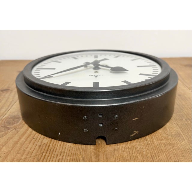 Black Industrial Factory Wall Clock from Siemens, 1950s For Sale - Image 13 of 17