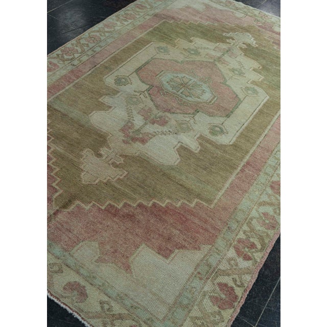 Pink Turkish Vintage Rug 4'8" x 7'4" #20685 For Sale - Image 8 of 8