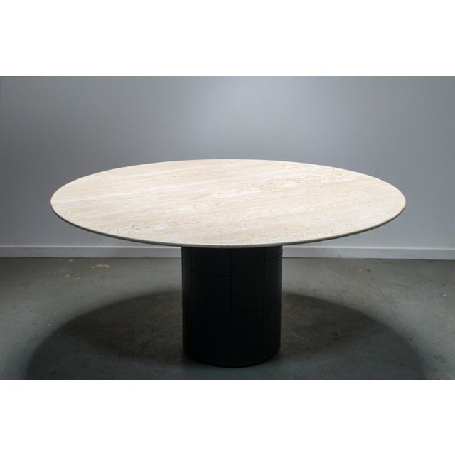 1970s Tobio Dining Table in Travertine and Leather by Afra & Tobia Scarpa for B&B Italia, 1977 For Sale - Image 5 of 8