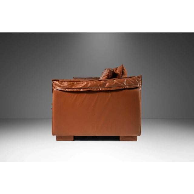 Modern Low Profile Loveseat Sofa in Cognac Brown Leather in the Manner of Niels Eilersen, Usa, C. 1980's For Sale In Orlando - Image 6 of 12
