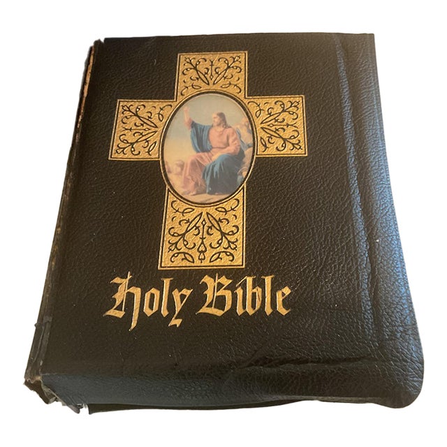 Vintage Holy Bible — 1959 Edition (Gilt Edges, Classic Binding) For Sale