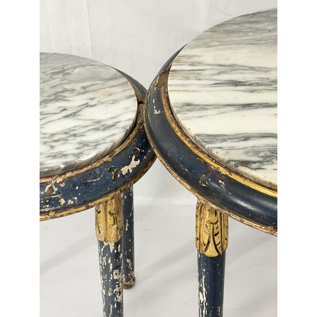 Early 20th Century French Louis XVI Style Painted Giltwood Marble Top Guéridon Tables, Set of 2 For Sale - Image 13 of 18