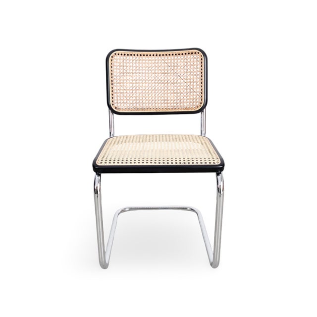 Thonet S32 V cantilever chairs. Designed by Marcel Breuer, they are considered a true design classic. According to the...