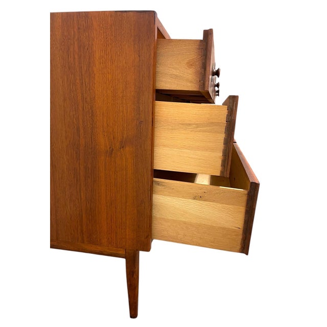 Brown 1970s Mid-Century Modern Dresser Attributed to John Van Koert for Drexel - 8-Drawer Lowboy For Sale - Image 8 of 10