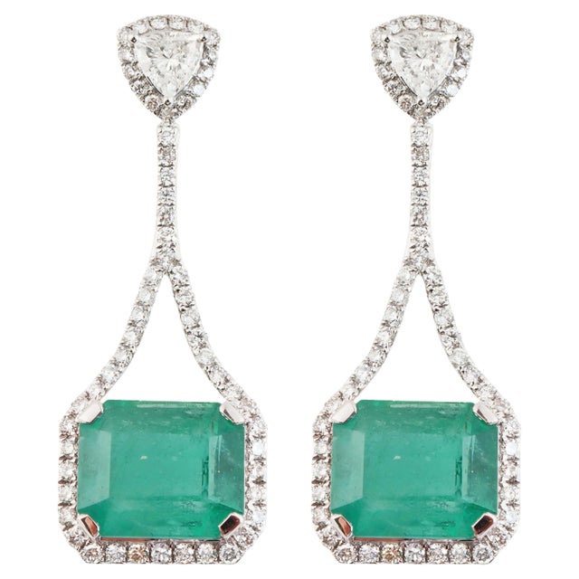 Natural zambian high quality Emerald diamond earring in 18k gold For Sale - Image 15 of 18