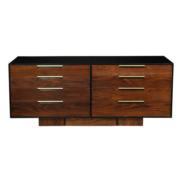 Important Mid-Century Vladimir Kagan Rosewood Chest of Drawers W/ Brass Hardware For Sale