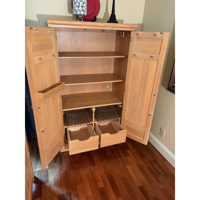 Lexington Furniture Locker Room Collection Oak Solids/Veneers Twin Beds Set With Bunching Locker Storage Cabinets & Nightstand.. For Sale - Image 13 of 18