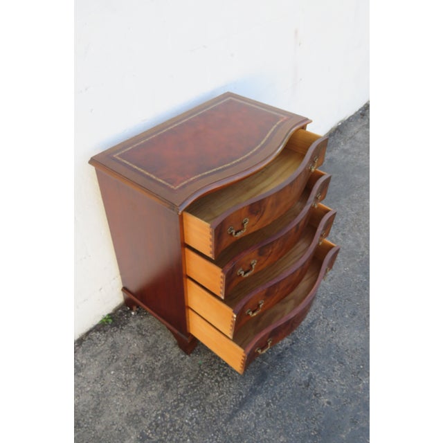 1940s Maddox Serpentine Leather Top Large Nightstand Bedside Table Small Dresser 5836 For Sale - Image 5 of 12