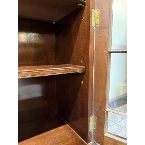 Edwardian Style Display Cabinet in Glazed Mahogany For Sale - Image 4 of 7