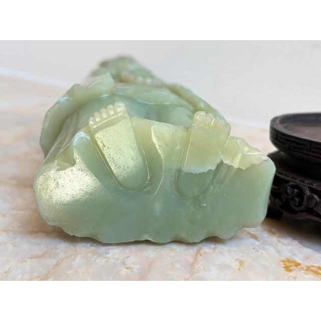 Antique Chinese Qing Dynasty Nephrite Jade Guanyin Kwan Yin Figurine W/ Stand For Sale - Image 4 of 12