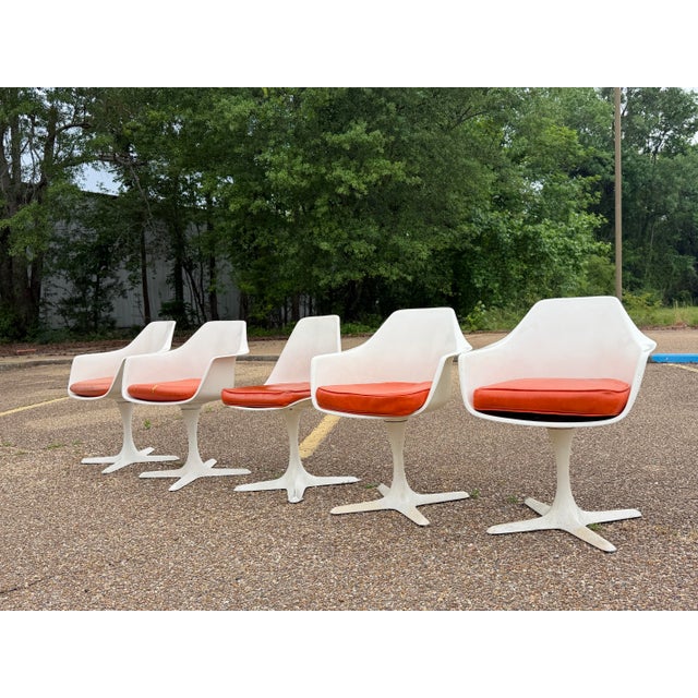 1960s Burke Tulip Table and 5 Chairs For Sale - Image 6 of 6