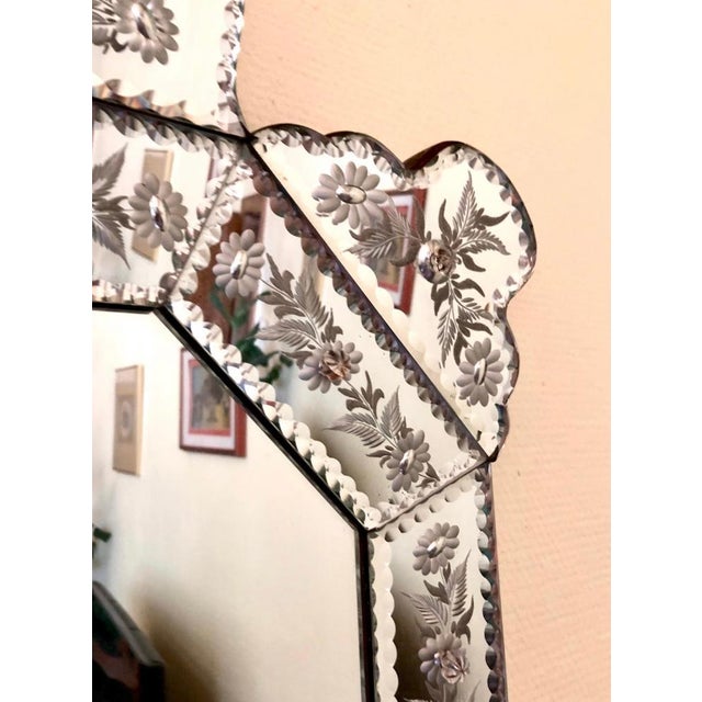 Vintage Venetian Crystal Mirror with Engravings and Beveled Edges, 1920s For Sale - Image 4 of 11