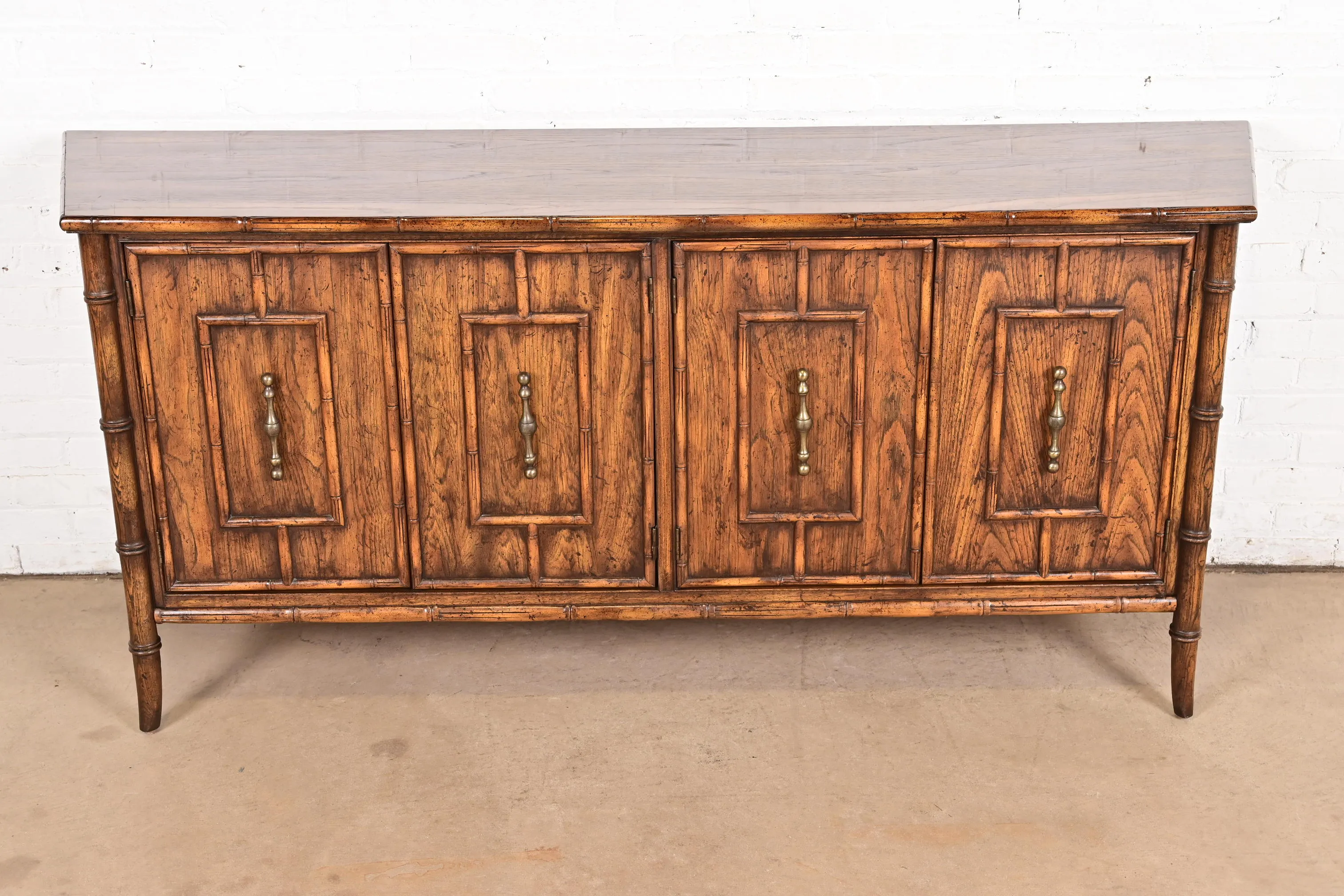 アンティーク　TOYO FURNITURE　ジャンク Mid-Century Hollywood Regency Chinoiserie Fruitwood Faux Bamboo