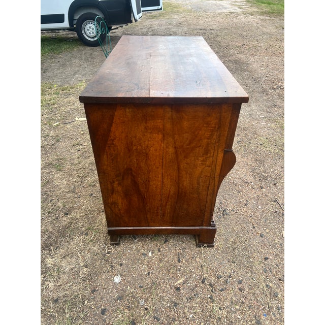 French 19th Century Louis Philippe Solid Walnut Chest of Drawers / Commode For Sale - Image 6 of 12