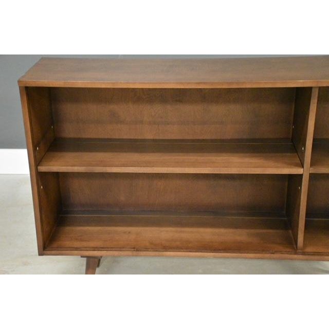 Brown 1950s Maple Bookcase by Paul McCobb Planner Group for Winchendon For Sale - Image 8 of 9
