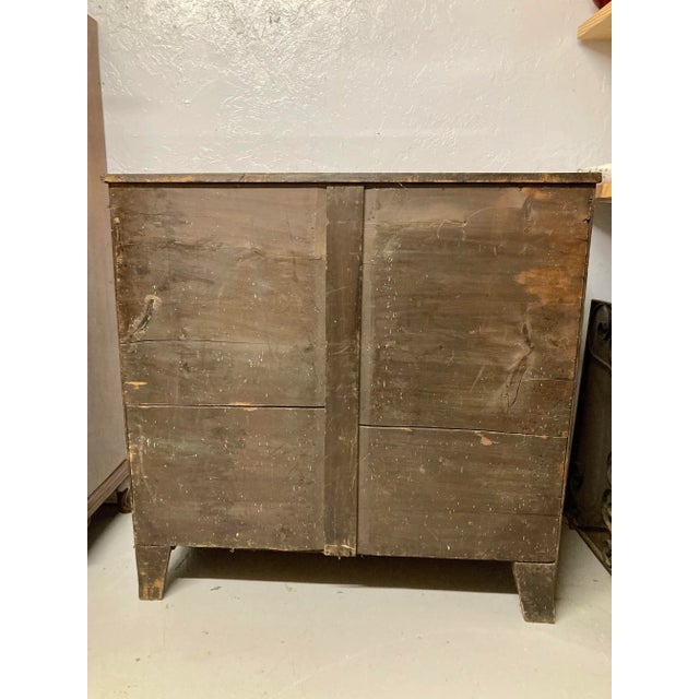 Brown 19th Century English Mahogany Chest of Drawers For Sale - Image 8 of 13