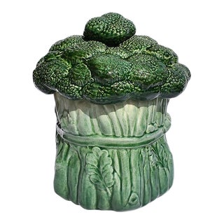 Mid Century Modern Ceramic Green Vegetable Broccoli Trompe L'oeil Cookie Jar For Sale