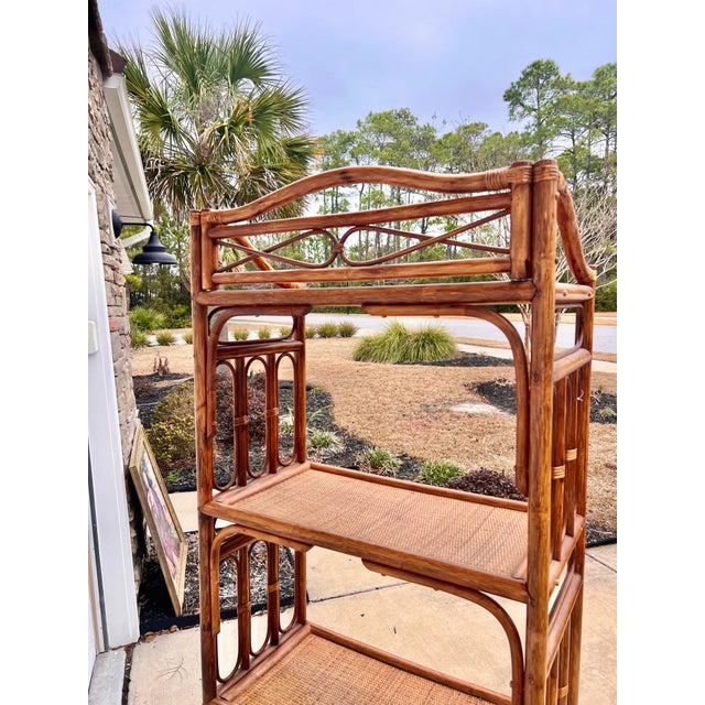 Gabriella Crespi 1970s Bamboo and Rattan Freestanding Four Shelf Bookcase, Vintage Palm Beach Regency Style For Sale - Image 4 of 11