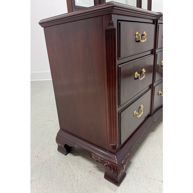 Chippendale Thomasville Mahogany Chippendale Style Nine-Drawer Triple Dresser For Sale - Image 3 of 16