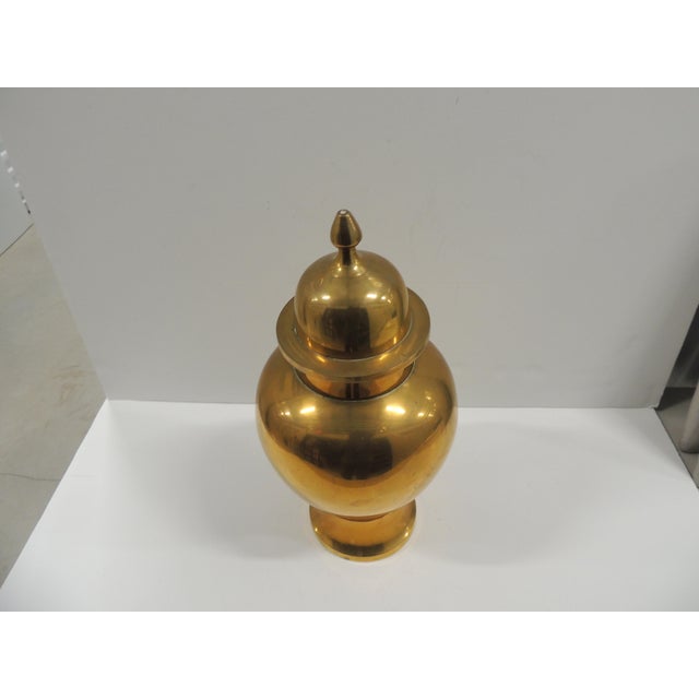 Vintage Tall Polished Brass Ginger Jar Urn with Lid. Size: 7"D x 15.5"H