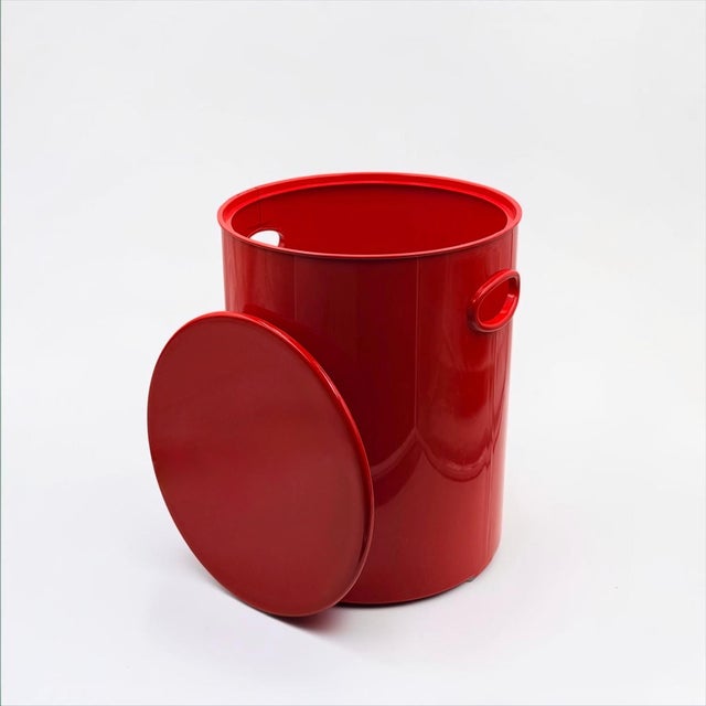 Red Red Plastic Laundry Basket and Stool from Gedy, Italy, 1970s For Sale - Image 8 of 14