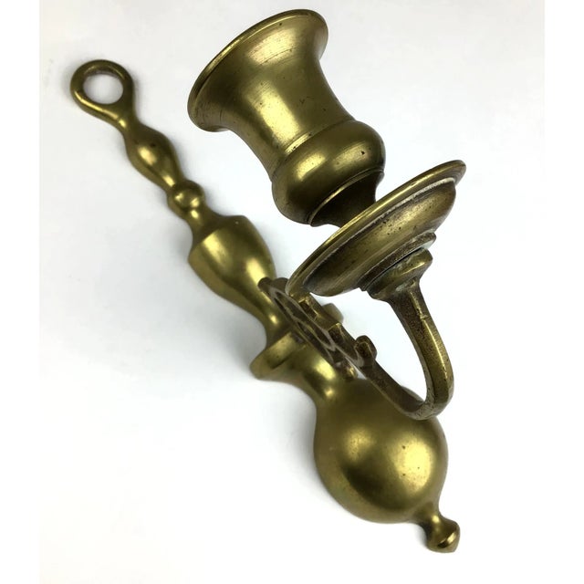 Hollywood Regency Georgian 18th Century Brass Wall Sconce For Sale - Image 3 of 10