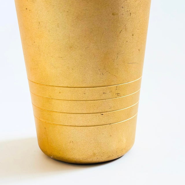 Mid Century Matte Gold Vintage Cocktail Shaker by Mirro For Sale - Image 4 of 10