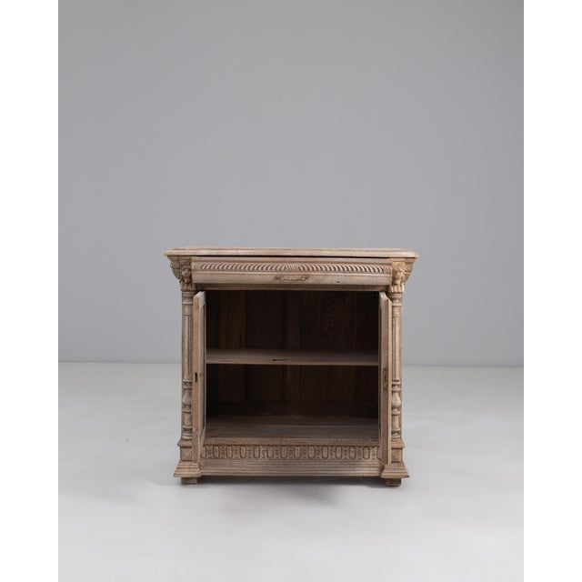 1900s Belgian Louis XIII Carved Oak Buffet For Sale - Image 17 of 18