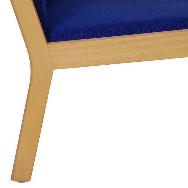 Set of GE284 Chair with Ottoman in Blue Fabric by Hans Wegner, 2000s For Sale - Image 15 of 18