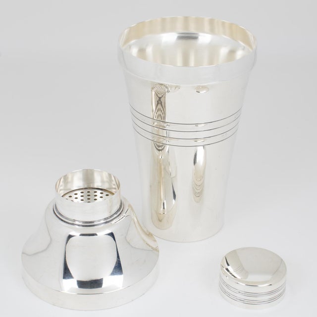 Art Deco Saint Medard Le Chardon, Art Deco Silver Plate Cocktail Shaker, circa 1940 For Sale - Image 3 of 9