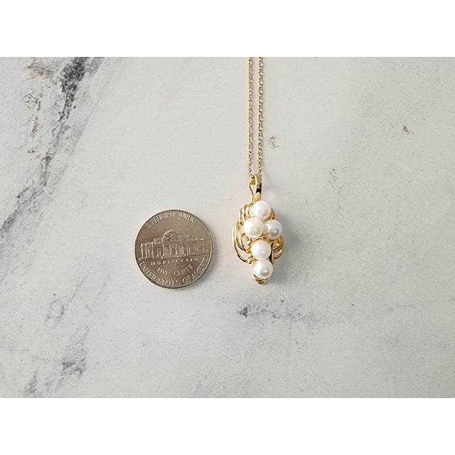 Contemporary 5MM Pearl Cluster Necklace 14k Yellow Gold For Sale - Image 3 of 3