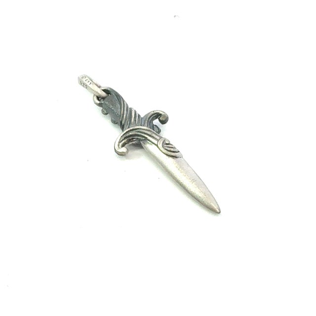 1990s David Yurman Dagger Amulet Pendant Sterling Silver Estate For Sale - Image 4 of 5