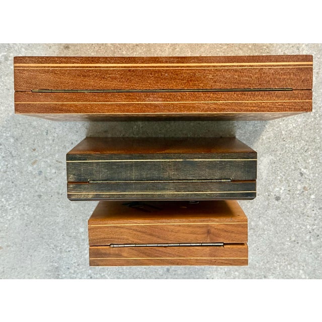 Wood A Trio of Vintage Italian Marquetry Wood Inlay Trinket Boxes With Highly Detailed, Mirror-Image Arabesque Scrolls & Phoenixes For Sale - Image 7 of 12