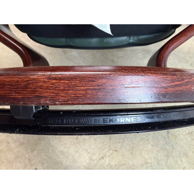 Green Vintage Leather Ekornes “Consul” Stressless Lounge Chair Recliner in Hunter Green For Sale - Image 8 of 12
