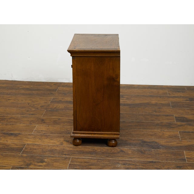 Italian 1820s Small Oak Cabinet with Single Door and Geometric Carved Motif For Sale - Image 10 of 11