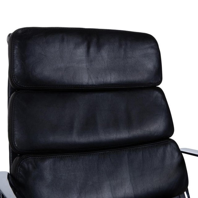 Vitra Ea 222 Leather Armchair Black Manual Function For Sale - Image 5 of 14