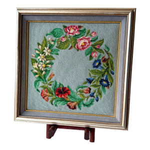 Vintage 1982 Framed Petit Point Needlepoint Art Multicolor Flowers & Leaves Wreath