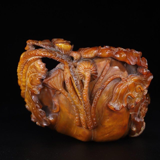 Late 20th Century Carved Horn Brush Washer With Lotus Motif For Sale - Image 5 of 9