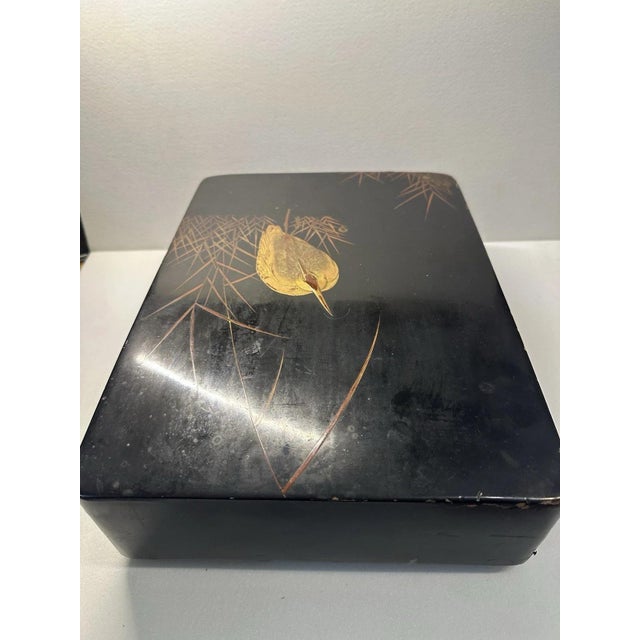 Antique Shikki Japanese Lacquer Box with Makie Crane For Sale - Image 4 of 13