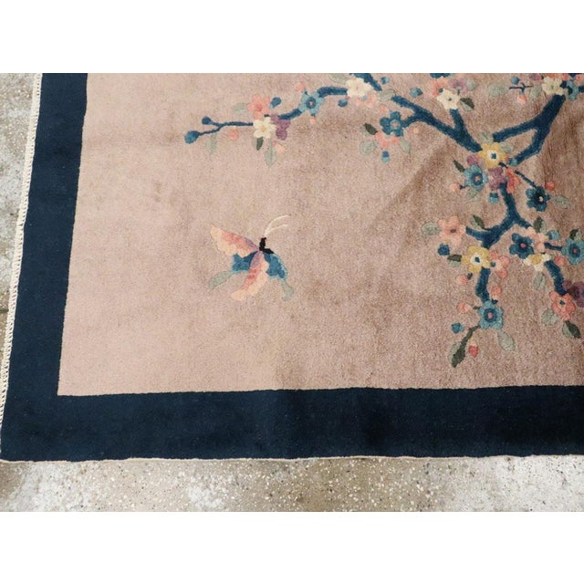 Galerie Shabab Collection Mid-20th Century Handmade Chinese Art Deco Accent Rug For Sale In New York - Image 6 of 9