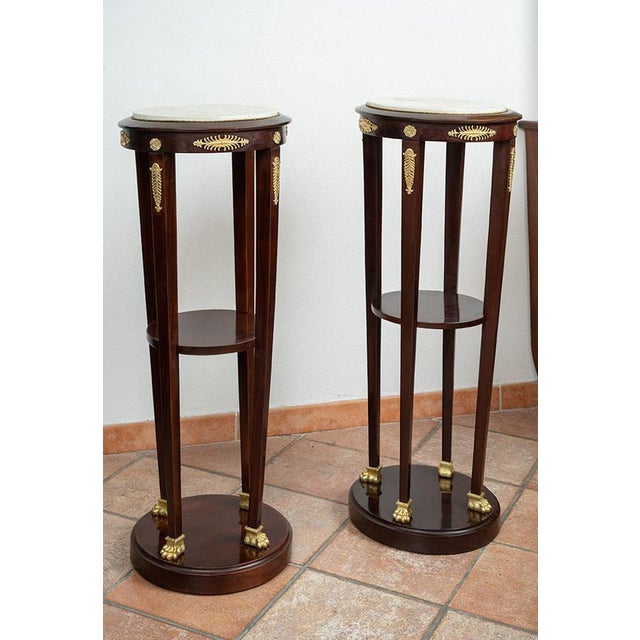 Antique Napoleon III Pedestals in Mahogany with Marble Tops, France, 19th Century, Set of 2 For Sale - Image 5 of 6