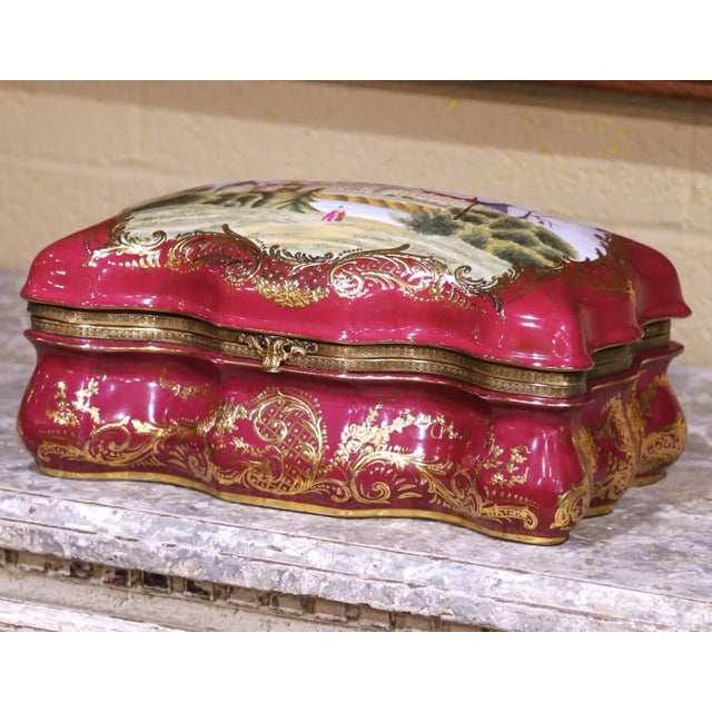 Early 20th Century French Sevres Gilt Ormolu and Porcelain Jewelry Table Box For Sale In Dallas - Image 6 of 13