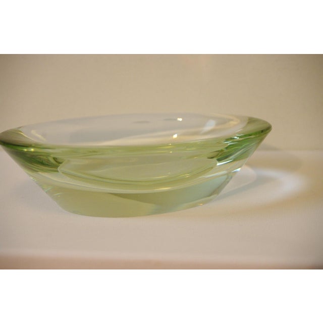 Elegant valet tray embodying Italian craftsmanship of the 80s, timeless aesthetic, functional, in excellent condition I...