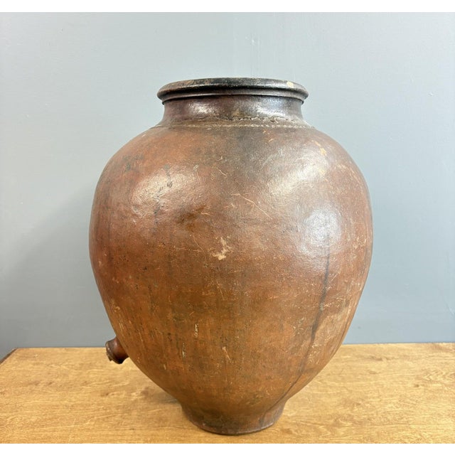 19th-Century Spanish Terracotta Tinaja - An Authentic Mediterranean Storage Jar - A Masterpiece of Wabi-Sabi Beauty For Sale - Image 4 of 12